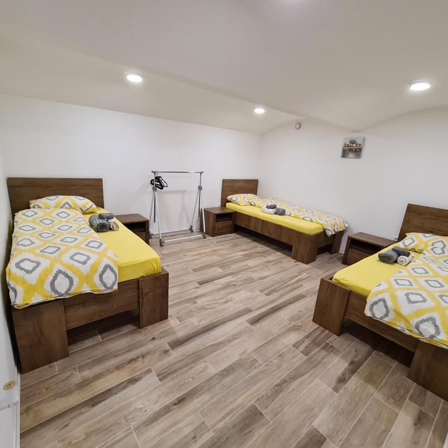 Apartment Dinlux Maribor Kültér fotó