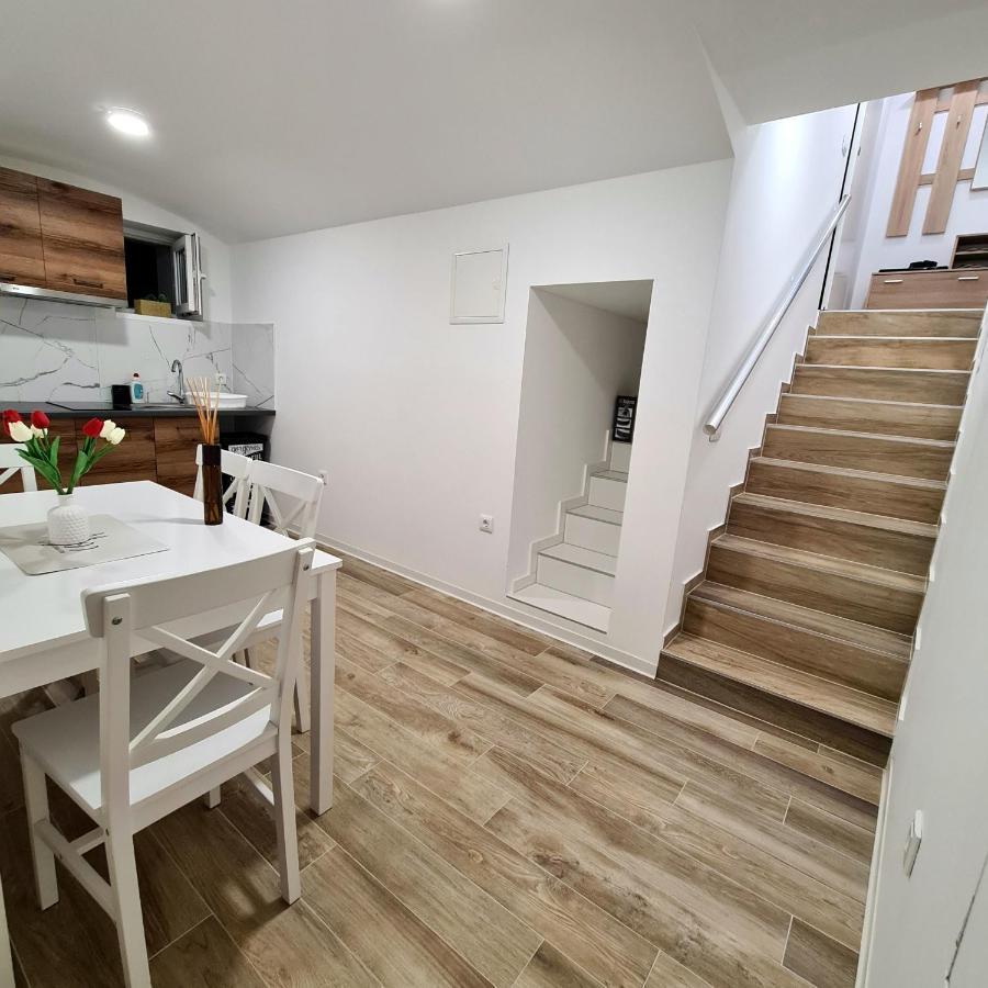 Apartment Dinlux Maribor Kültér fotó