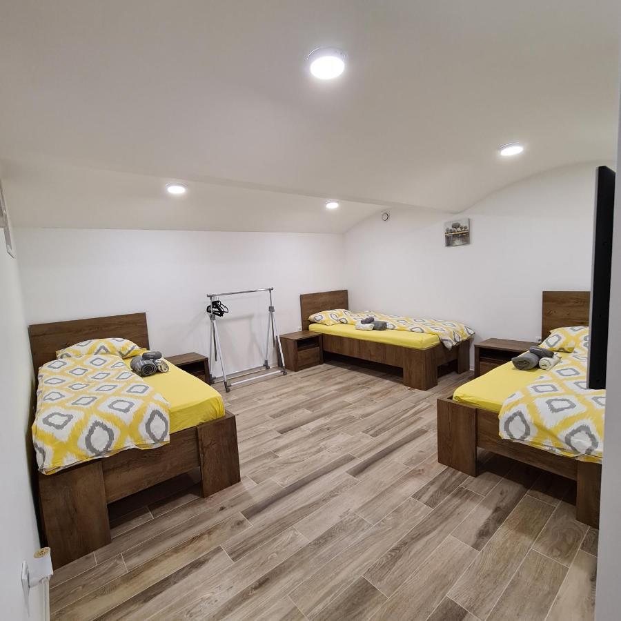 Apartment Dinlux Maribor Kültér fotó